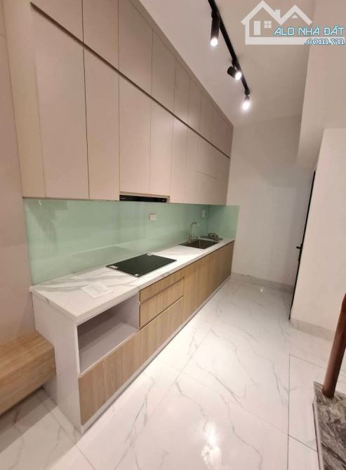 BÁN NHÀ ĐẸP NHƯ SIÊU MẪU–CỰ KHỐI LONG BIÊN 5TẦNG GIÁ 5,4TỶ - 1