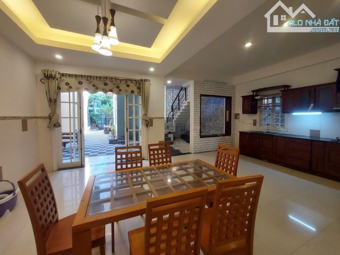 Bán nhà biệt thự trung tâm cỗ Hội An - 1