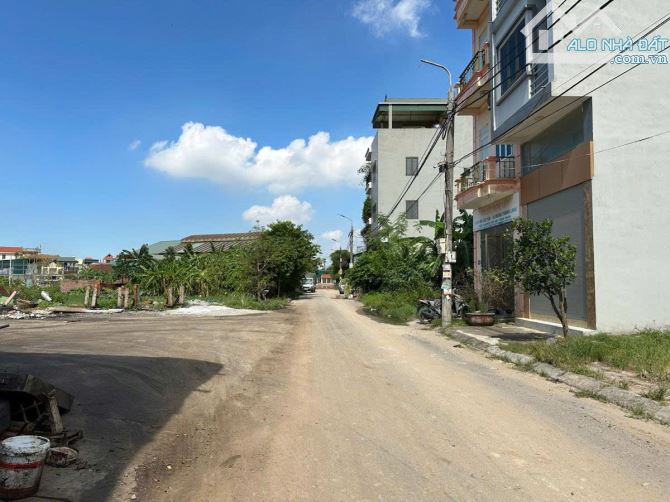 SIÊU ĐẸP ĐẤT DỊCH VỤ CƯ QUÁN ĐỨC THƯỢNG DIỆN TÍCH 50M2 MẶT TIỀN 5M Ô TÔ TRÁNH - 1