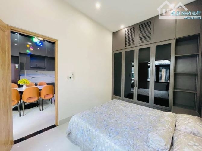 NHÀ 2 TẦNG THIẾT KẾ ĐẸP, NGANG RỘNG 7M NHƯ VILLA - TÔN ĐẢN - FULL NỘI THẤT - 1