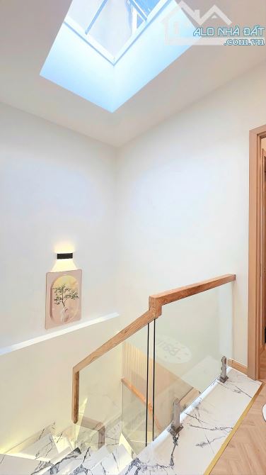 Siêu Hiếm! Bán Biệt Thự Sân Vườn 2 Tầng Lầu DTCN 100m2  Ngay TT Bình Thạnh - Chỉ 8,65 tỷ - 1