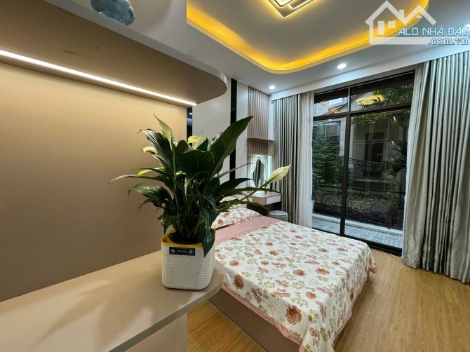 BÁN NHÀ PHỐ KHƯƠNG HẠ - THANH XUÂN, Ô TÔ ĐỖ CỬA, NHÀ ĐẸP 5 TẦNG TẶNG NỘI THẤT. - 1