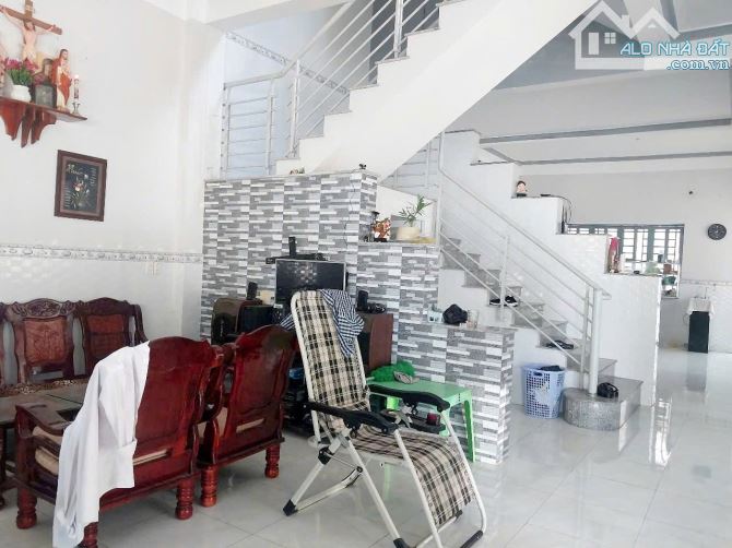 Giá bán: 5 tỷ 190 triệu - DT: 91,5m2 Bán nhà 1 trệt 2 lầu góc 2 mặt tiền đường Tản Đà - 1