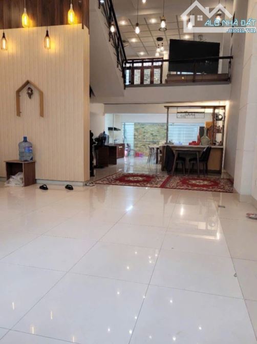 Nhà đẹp KĐT Vĩnh Điềm Trung 108mv ngang 6 * 3 tầng, sổ hoàn công, thoáng mát, 11 tỷ - 1