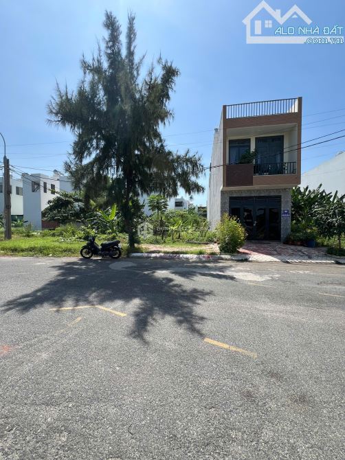 💥 LÔ ĐẤT VUÔNG ĐẸP 94.5M² – MẶT TIỀN ĐƯỜNG RỘNG 20.5M KHU CHÍ LINH SẦM UẤT - 1