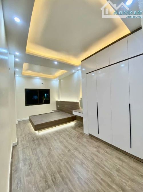 DUY NHẤT ĐÔNG THIÊN – Ô TÔ ĐỖ CỬA – GIÁ ĐẸP - 1