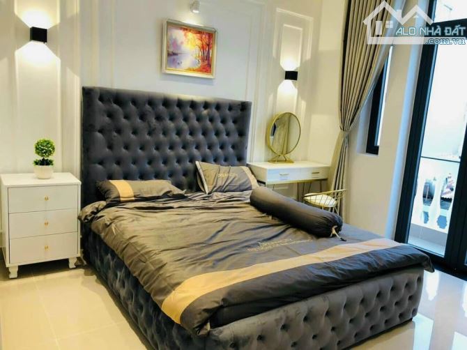 Toà CHDV cao cấp 207 Phạm văn Hai, P.5, Tân Bình, DT: 7.3m x 20m,  6 Tầng , HĐT 100 triệu - 1