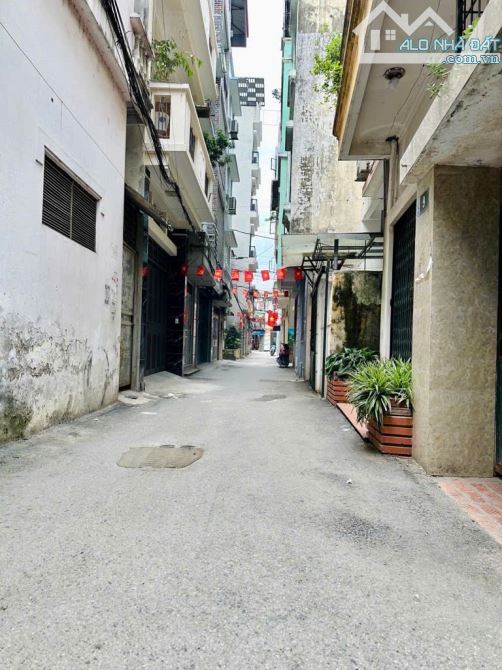 👉 CẦN GIAO DỊCH NHANH, NHÀ TỨ LIÊN TÂY HỒ. PHÂN LÔ BÀN CỜ THÔNG THOÁNG. 40M x 5 TẦNG - 1