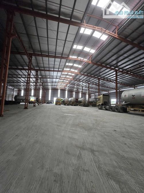 Cho thuê xưởng 9000 m2 ở ngoài KCN Bắc Ninh. Xưởng cao ráo, đầy đủ PCCC. Giá: 3,2 $/m2 - 1