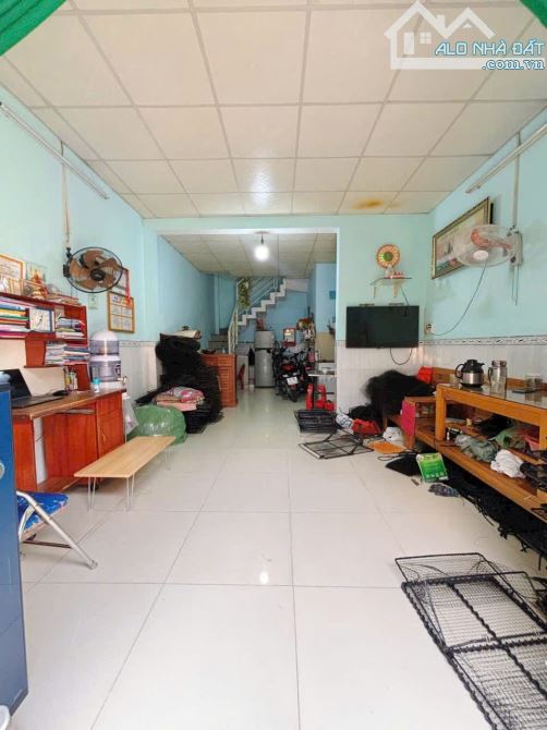 3,4 tỷ 💓 Bán Nhà Gò Xoài (đường16)  ình  Hoà A - Bình Tân  👉DT : 4m X 8m (nở hậu 4.1m)- - 1