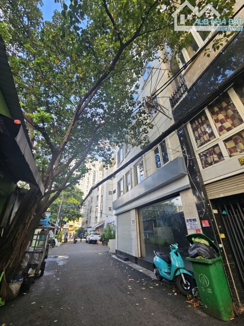 Bán CHDV 46p - TN: 250tr/Tháng - Góc 2MT - Nguyễn Trãi, Quận 1 - DT: 11m x16m - 7 Tầng - 1