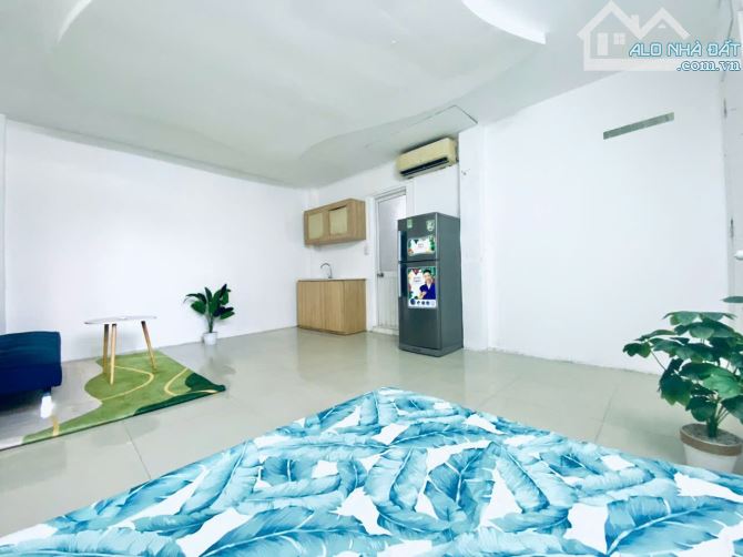 Cho thuê căn hộ quận 5 gần cầu Nguyễn Văn Cừ, cửa sổ thoáng - 1