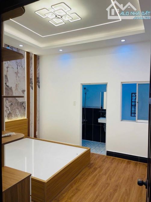 Bán nhà mới ở ngay, 3 Tầng, 4x1m, quận Bình Tân, SHR, như hình - 1