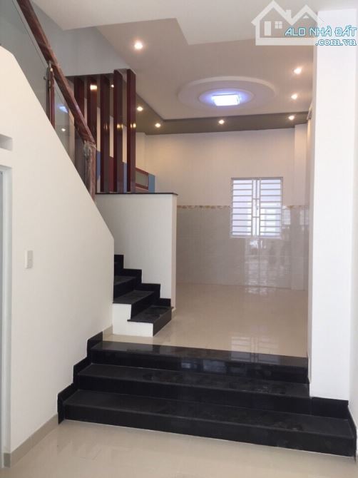 NNC Thích Quảng Đức Phú Nhuận 4x11m 3 Lầu 4PN. Giá 18 triệu/ tháng - 1