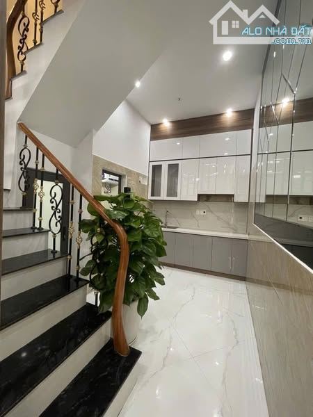 NHÀ ĐẸP MỚI XÂY YÊN NGHĨA – HÀ ĐÔNG | 32M² – 5 TẦNG – TẶNG NỘI THẤT – NGÕ THOÁNG, Ô TÔ ĐỖ - 1