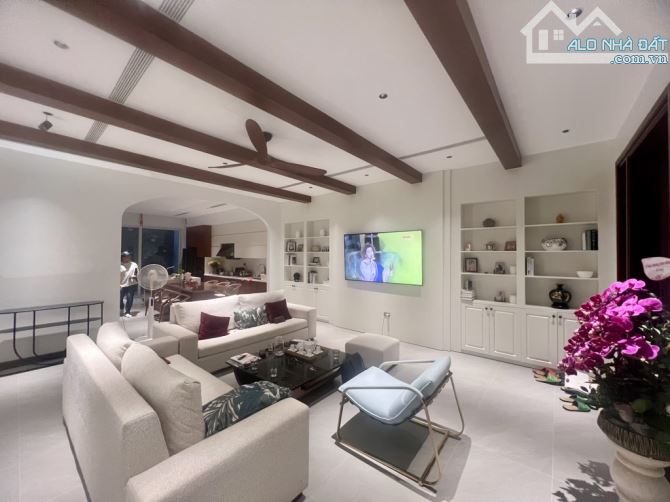 BÁN BIỆT THỰ VIỆT HƯNG, PALM GARDEN 120M2, 5 TẦNG THANG MÁY, GARA Ô TÔ, VỈA HÈ KINH DOANH - 1