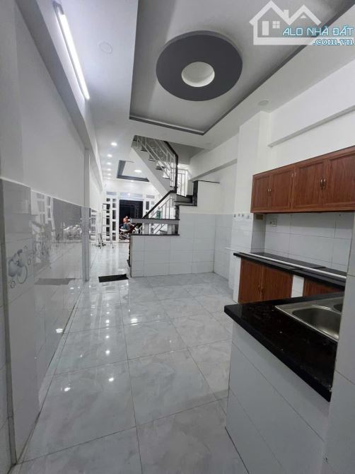 Nhà hẻm 4m Âu Dương Lân Phường 3, Quận 8  - Diện tích: 3.2 x 13m (nở hậu nhẹ) - 1
