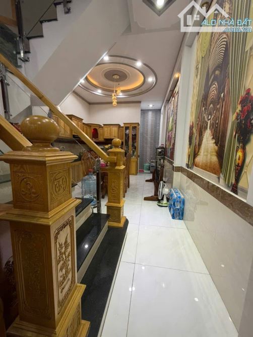 Nhà mới SHR – cách Chợ Dĩ An 1 chỉ 200m – full nội thất, ô tô đỗ cửa, giá chỉ 5,2 tỷ! - 1