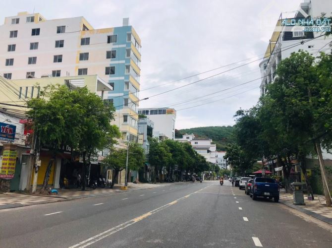 Bán Nhà 1 Trệt 2 Lầu Mặt Tiền Đường Phan Chu Trinh 176M2 (7.3x24) - Giá: 37Tỷ - 1