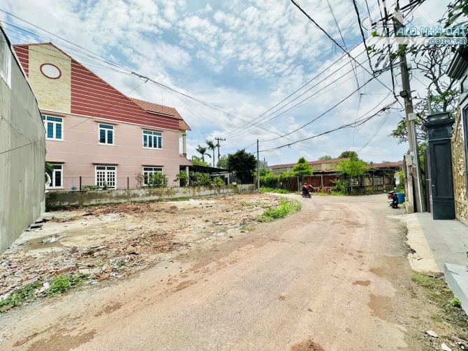 chính chủ gửi đất đường xe tải quay đầu 2.15 tỷ/65m2 SHR Full thổ ngay Tân Vạn - 1