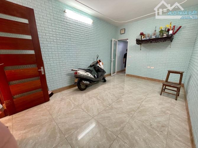 🌟Vip! Tập Thể Lạc Trung_Hai Bà Trưng_tầng 1_sổ to_sân rộng_80m2 3pn chỉ 5,3 tỷ🌟 - 1