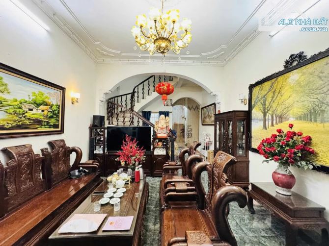 Nhà đẹp Bồ Đề, Long Biên 122m2, 4 tầng đẹp Gara ô tô mặt tiền 4.8m sân rộng chỉ 21.2 tỷ - 1