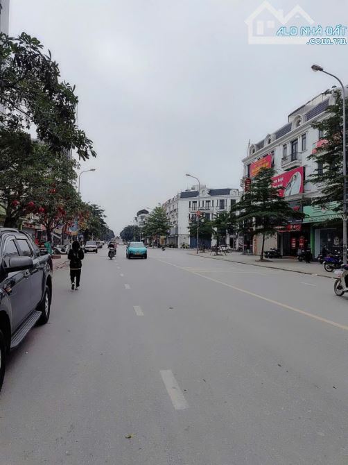 Ngô Xuân Quảng Cửu Việt / Nhà C4 45m x 4m x 6.75 tỷ/ Ô tô tránh, Kinh doanh đỉnh cao - 1