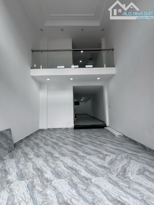 Nhà riêng 6 tầng, 56m2, 6PN, 7WC, ô chờ thang máy - 1