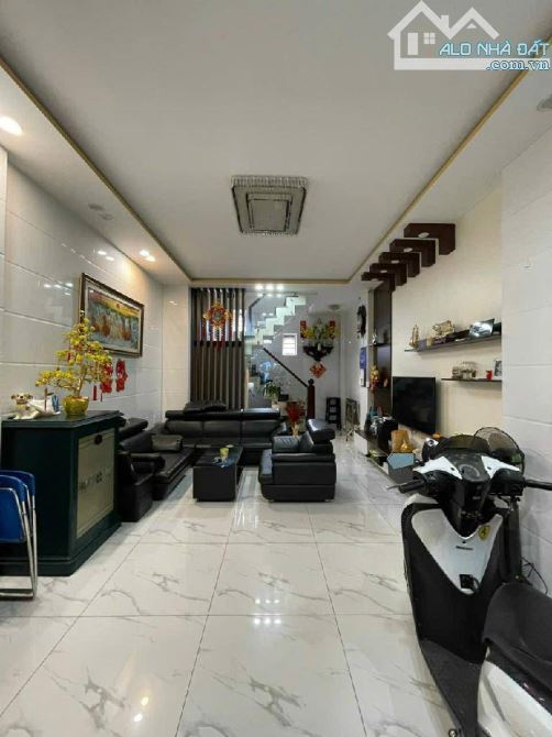 80m2 - 4 tầng, hẻm 16m, Xóm Chiếu - 16,2 tỉ. - 1