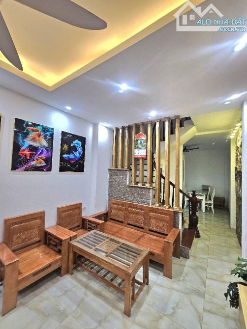 🏡 Nhà đẹp Ngọc Thụy – hơn 7 tỷ Dt 40m², 4 tầng, 4 ngủ full nội thất. - 1