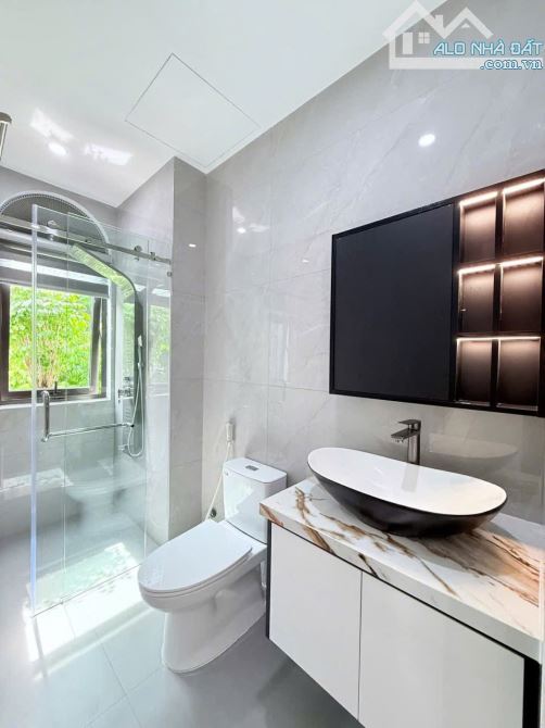 BÁN NHÀ 3 TẦNG MỚI ĐẸP TRUNG TÂM HẢI CHÂU – GIÁ 8 TỶ 200 TL CHÍNH CHỦ  📐 DT: 80,5m² (4,5× - 1