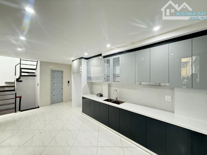 Vũ Ngọc Phan, Đống Đa, 6 tầng, thang máy, ngõ thông, full đồ, 8.3 tỷ - 1