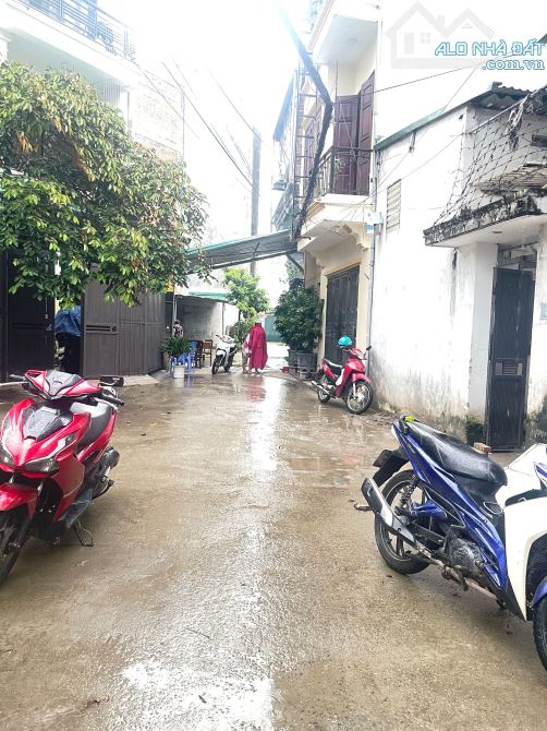 Bán Đất Cổ Nhuế, Ôtô 16 Chỗ Đỗ Cửa, Sổ Đỏ Vuông Đẹp, DT 85M2, MT 4M, Chỉ 15.9 Tỷ - 1