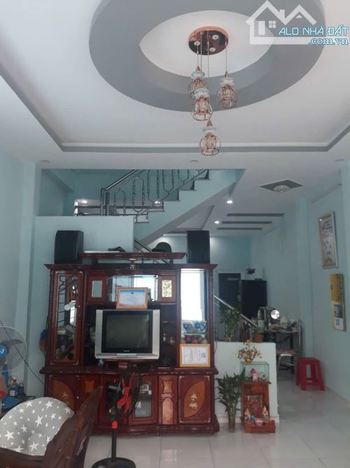 Bán nhà 1 trệt 1 lầu đường xe ô tô thoải mái ở An Thạnh, Thuận An. Gần Cầu Trắng đi vào 80 - 1
