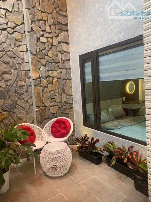 HIẾM! NHÀ 1 TRỆT 1 LỬNG MỚI ĐẸP- LÔ GÓC KIỆT 3.5M NGUYỄN CHÍ THANH- HẢI CHÂU- CHỈ 4.75T.Ỷ7 - 1