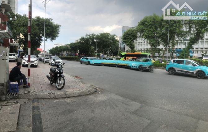 Việt Hưng 44m2, mt 4.5m, lô góc, oto vào, QH chuẩn - 1