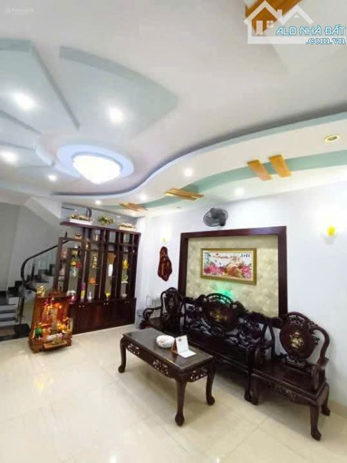 tòa nhà chính chủ 5 tầng, 2 mặt tiền đường cách biển Bãi Trước 600m, bãi tắm Thuỳ Vân VT - 1