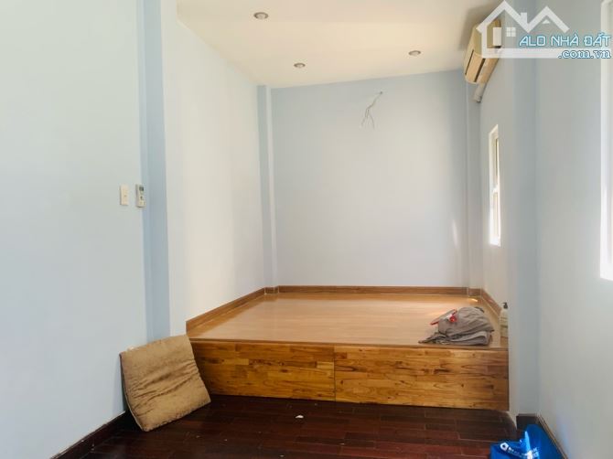 Vị trí đẹp sát chợ Trần Hữu Trang quận Phú Nhuận - 1