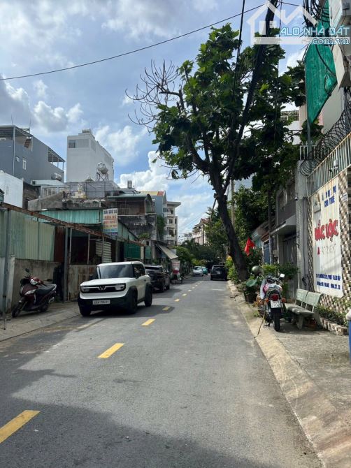 Nhà 3 lầu hiện đại DT ngang 4,2m dài 19m Dương Quãng Hàm Phường 5 Gò Vấp - 1