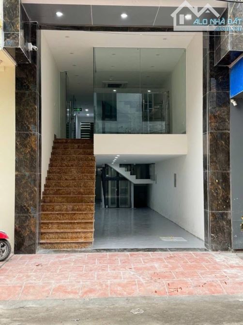 🏠CẦU GIẤY, 60M x 8T THANG MÁY - MT 4.3M - Ô TÔ TRÁNH, DÒNG TIỀN 70TR/THÁNG, PHÂN LÔ - 1