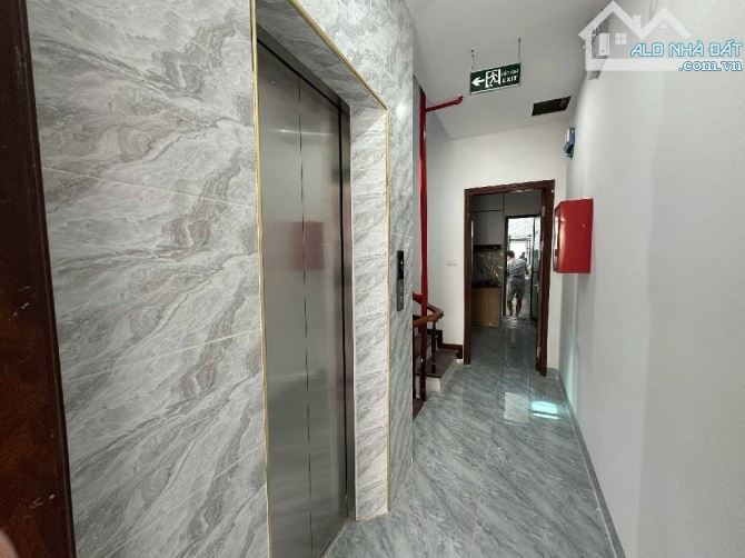 Siêu phẩm nhà dòng tiền 92m / 7 tầng / 17 phòng / thang máy / zá 14 tỷ