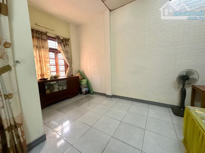 BÁN NHÀ NGUYỄN CÔNG TRỨ- TRUNG TÂM DU LỊCH SƠN TRÀ- DT 88M2 .HOÀN CÔNG ĐẦY ĐỦ .GIÁ 9.5TLCC - 1