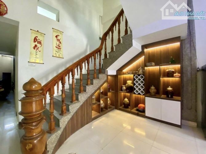 🏠NHÀ 2 TẦNG ĐẸP- P. QUẢNG THỊNH- ĐƯỜNG Ô TÔ THÔNG- GẦN 100M2 - 1