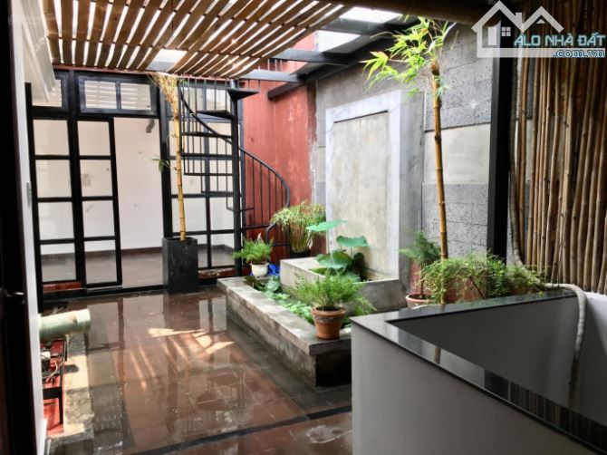 Căn Biệt Thự Với Không Gian Sống Đẳng Cấp - Mức Giá Bình Dân Trong Lòng Thành Phố - 1