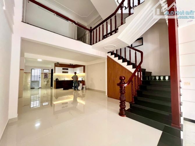 Bán nhà 3 tầng đẹp MT đường 15m Nguyễn Thị Định, gần chợ An Hải Bắc, Sơn Trà - 1