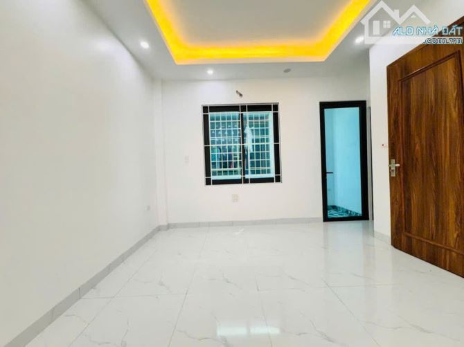 DUY NHẤT 1 CĂN NHÀ ĐÔNG  NGẠC 32M2- 5 TẦNG NHỈNH 6 TỶ. Ô TÔ ĐỖ CỔNG - 1