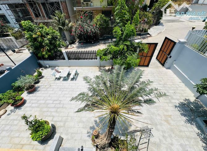 Biệt thự đã có sổ OCEAN VIEW - Nam Nha Trang - DTSD 450mv nội thất cao cấp, 30 tỷ - 1