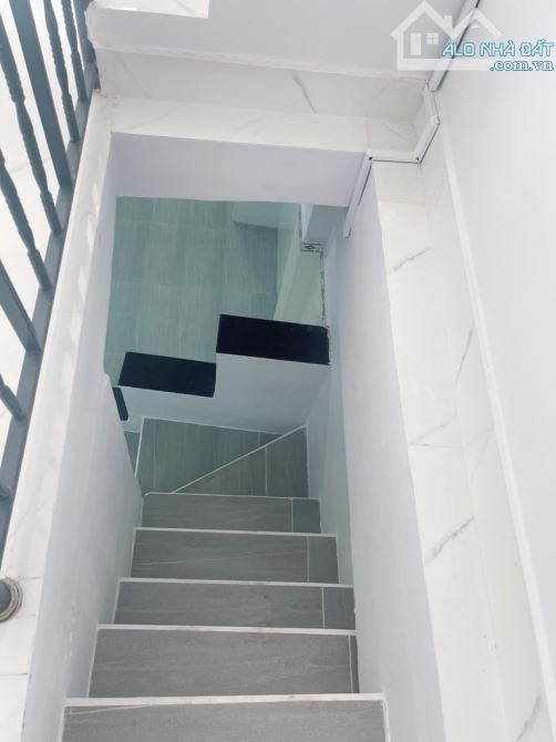 Bán nhà  Lê Hồng Phong Q.10, 4 tầng, 3PN, sổ đẹp, nhỉnh 4 tỷ - 1