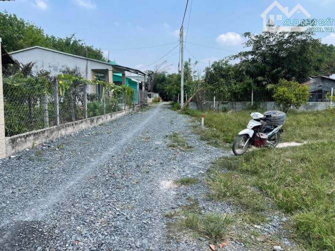 ĐẤT NGỘP SANG NHƯỢNG NHANH XOAY VỐN MT LÊ THỊ SẮC - 1