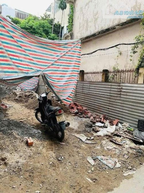 Lô góc ngõ 603 Lạc Long Quân - 22 tỷ 5 - DT 75m2 - Ô tô tránh - 1